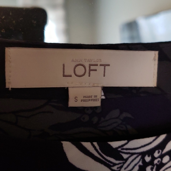 Loft Blouse - Picture 2 of 3